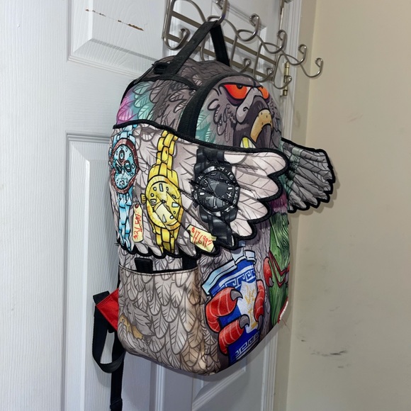 COPY - Spray ground NYC pigeon winged backpack - Picture 2 of 6